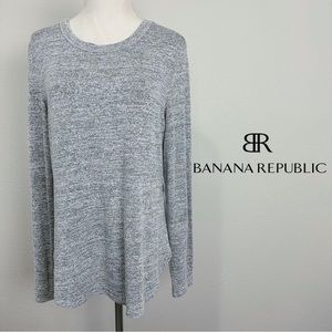 Banana Republic M Luxespun crew long-sleeve tee, rounded hem, gray heather